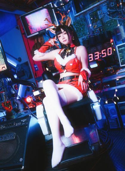 办公室浪荡女秘在线观看